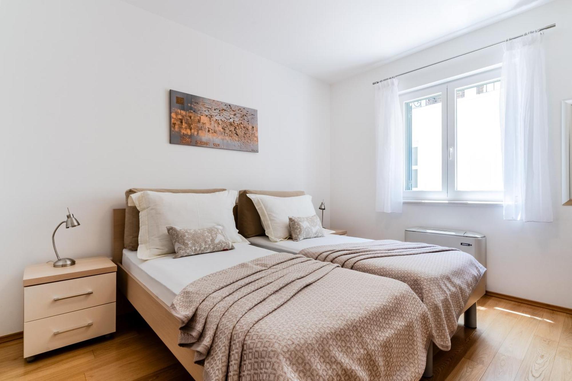Kogo Apartment *